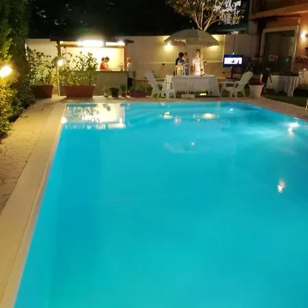 Βίλα Comfortable In Ragusa With Pool *