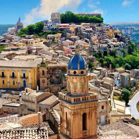 Comfortable In Ragusa With Pool Βίλα